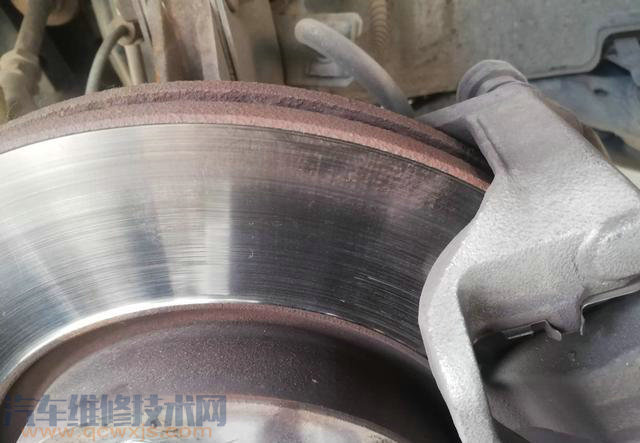 剎車盤14萬公里需要更換嗎？