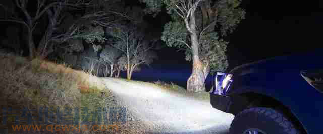 【汽車鹵素燈和led燈哪個更安全?】圖1