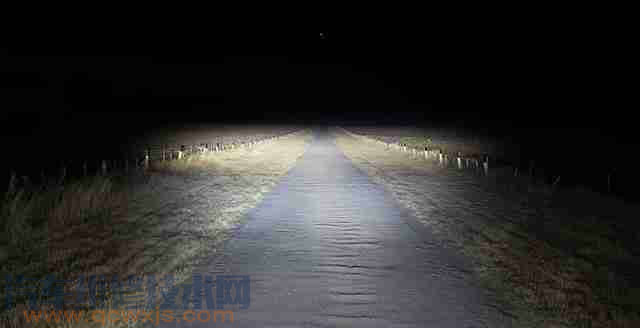 【汽車鹵素燈和led燈哪個更安全?】圖2