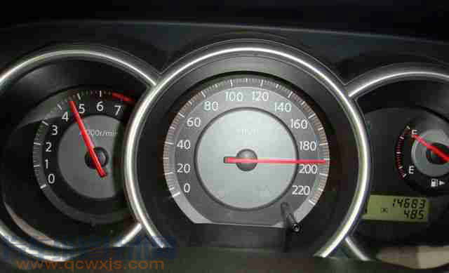 【汽車發動機拉缸是什么原因造成的？】圖4