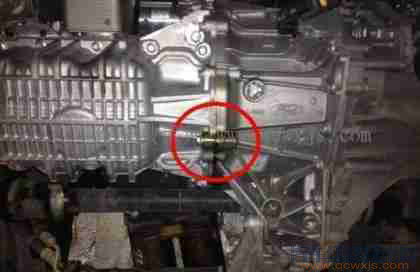 變速箱漏油怎么造成的?變速箱漏油怎么處理