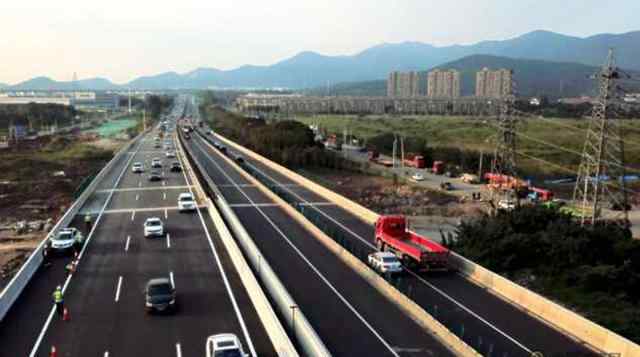 【新車在磨合期開多少合適？】圖4