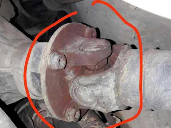 汽車底盤異響是什么原因?怎么辦?