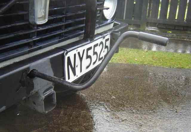 【自動擋車坡陡路長下坡路怎么利用發動機制動限速？】圖1