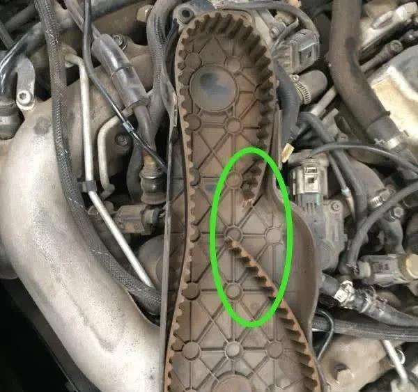 【汽車正時皮帶更換前有什么征兆？怎么判斷汽車正時皮帶該換了】圖1