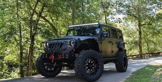 【買車是買分時(shí)四驅(qū)好還是適時(shí)四驅(qū)車好？】圖1