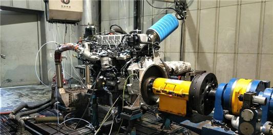 【汽車跑多少公里清理積碳？汽車積碳該怎么清理？】圖2