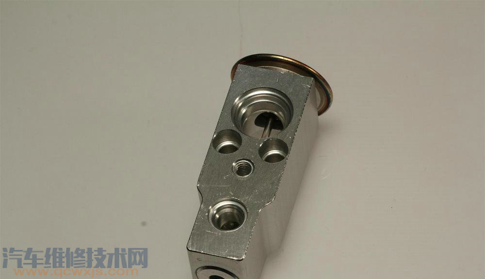 汽車空調膨脹閥開度過大的現象 膨脹閥開度過大會怎么樣