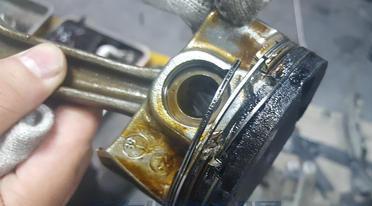 活塞環卡滯引起的燒機油怎么辦 活塞環卡滯解決方法