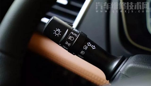 晚上開車怎么正確變道?怎么確認后車的距離? 晚上開車怎么正確變道?怎么確認后車的距離?