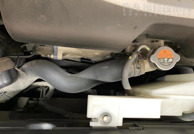 汽車兩年后防凍液少了是添加還是更換?汽車防凍液2年就換嗎 汽車兩年后防凍液少了是添加還是更換?汽車防凍液2年就換嗎