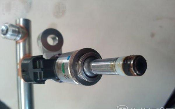 更換火花塞清洗噴油嘴可不可以同時(shí)做 更換火花塞清洗噴油嘴可不可以同時(shí)做