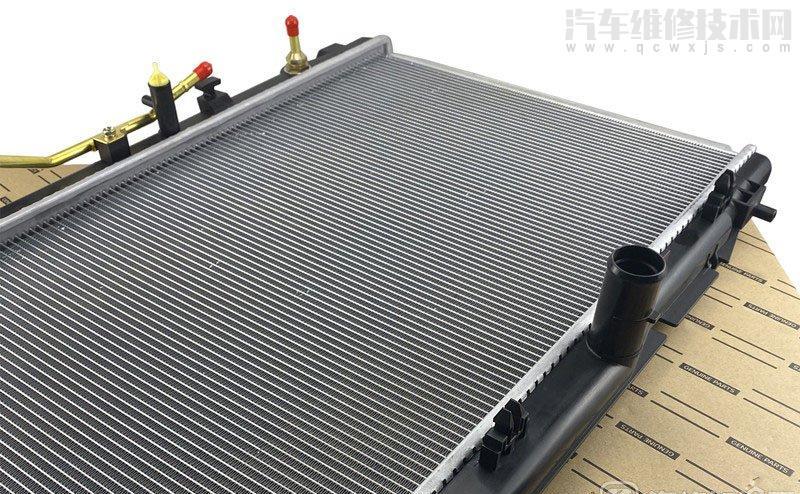 汽車水箱漏了用什么膠粘