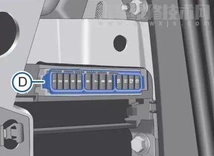 大眾輝昂保險(xiǎn)絲盒圖解 大眾輝昂保險(xiǎn)盒位置 大眾輝昂保險(xiǎn)絲盒圖解 大眾輝昂保險(xiǎn)盒位置