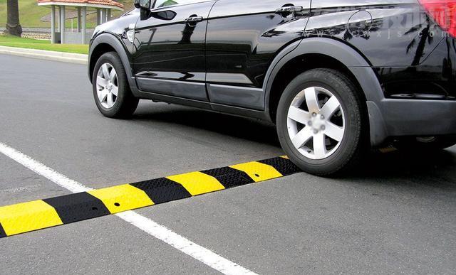 汽車底盤松散是什么原因？應該怎么預防？