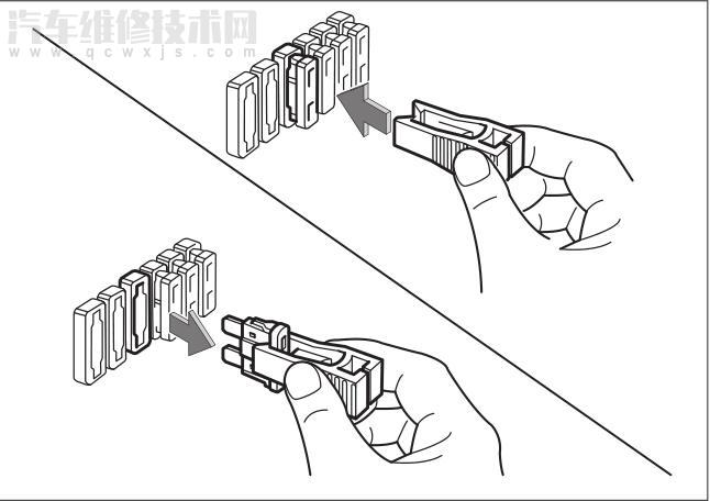 【哈弗h9保險絲盒在什么位置 哈弗h9更換保險絲的步驟】圖4