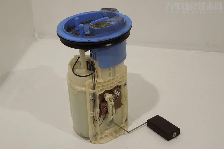 汽車加速無力踩油門自動降擋提速困難維修案例