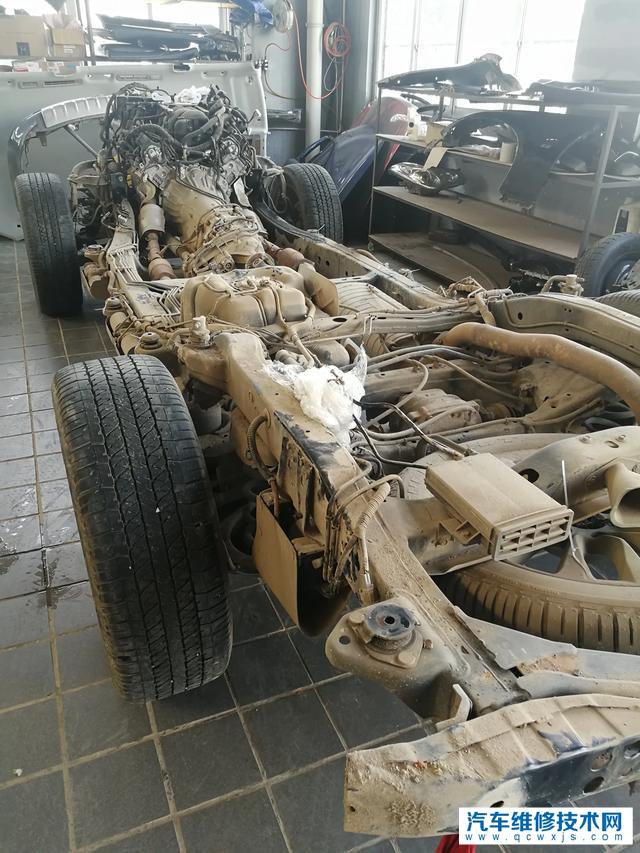 汽車空檔滑行傷變速箱嗎？