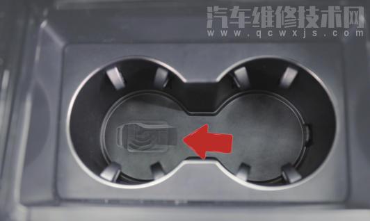 比亞迪唐車鑰匙沒電了怎么辦(無電模式啟動車輛方法)