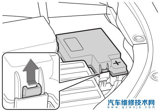 【vv7保險絲在哪里　vv7保險絲怎么檢查】圖1