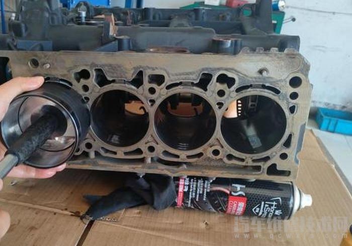 曲柄連桿機(jī)構(gòu)的工作原理