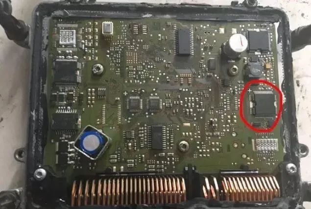 【汽車電腦的硬件由哪幾部分組成?】圖1