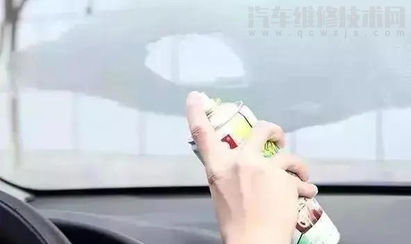 【開車時(shí)怎樣正確除霧？汽車除霧有什么技巧？】圖4