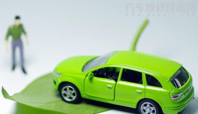 手自一體手動擋怎么用？換擋時(shí)車需要減速嗎？