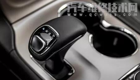 手動檔汽車為什么超車時要減擋加速? 手動檔汽車為什么超車時要減擋加速?