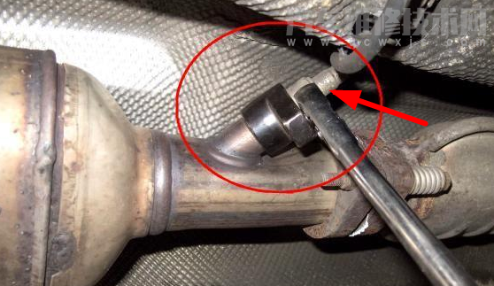 【發(fā)動(dòng)機(jī)排氣系統(tǒng)的組成部件有哪些（排氣系統(tǒng)的作用圖解）】圖4