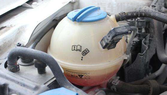 防凍液是干嘛用的（防凍液是什么）