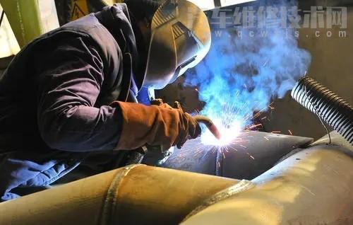 【電焊對人身體有哪些危害性(電焊對人的傷害有多大)】圖3