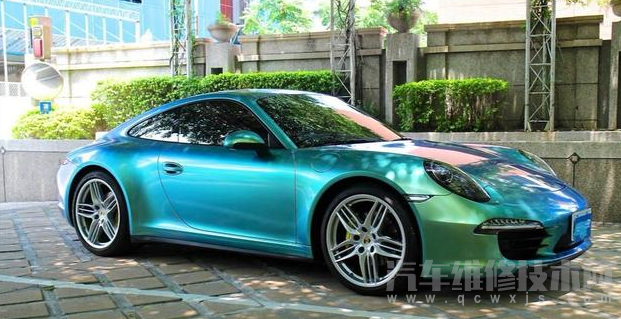 汽車改色膜好還是隱形車衣透明膜好？怎么選