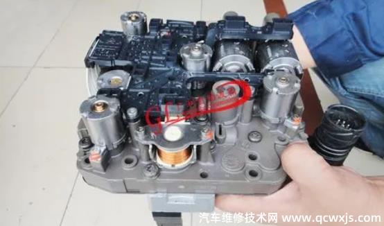 02E變速器控制系統的作用