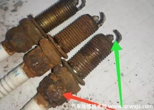 火花塞生銹是怎么回事？火花塞生銹還能用嗎