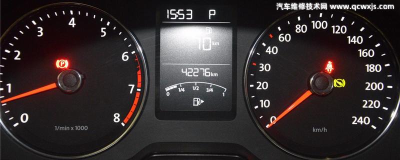 高爾夫發動機故障燈亮是怎么回事