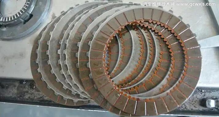 寶馬行駛時(shí)會(huì)闖動(dòng)頓挫的維修經(jīng)驗(yàn)分享 寶馬行駛時(shí)會(huì)闖動(dòng)頓挫的維修經(jīng)驗(yàn)分享