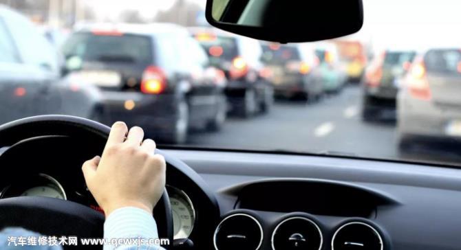 殘疾人是怎么開車的 殘疾人是怎么開車的