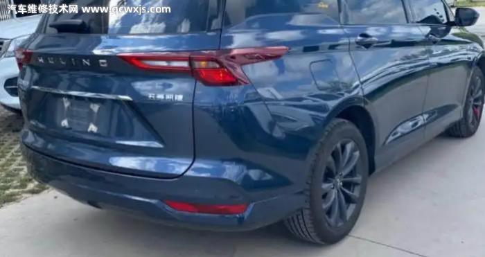 五菱凱捷油箱蓋怎么打開(kāi)