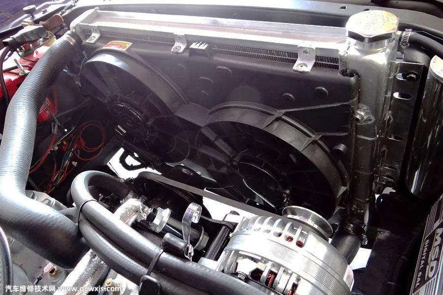 改裝燈光導致電子扇異常運轉電磁干擾引發故障