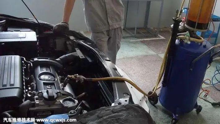 【進(jìn)氣系統(tǒng)故障導(dǎo)致燒機(jī)油維修案例】圖2
