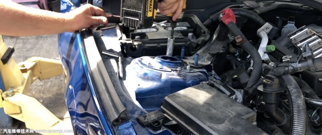 【兩種發(fā)動(dòng)機(jī)拆卸順序，拆卸發(fā)動(dòng)機(jī)你拆對了嗎？】圖4