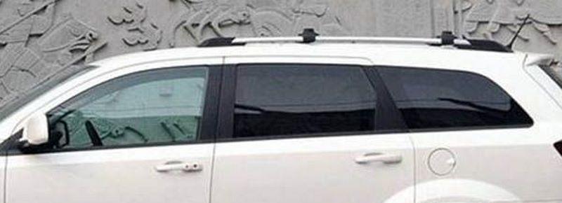 后排遮陽(yáng)簾有用嗎 汽車(chē)遮陽(yáng)簾怎么安裝有必要使用嗎