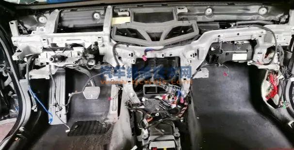 【汽車蒸發(fā)箱為什么會(huì)漏氟？蒸發(fā)箱泄漏會(huì)有哪些現(xiàn)象？】圖4