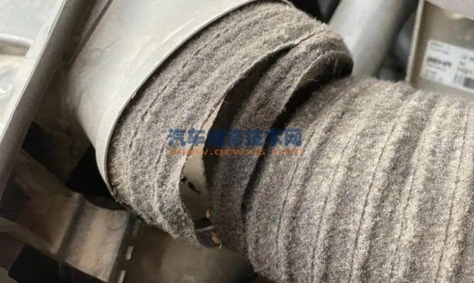 奔馳發(fā)動(dòng)機(jī)進(jìn)氣管壞了還能開嗎? 奔馳發(fā)動(dòng)機(jī)進(jìn)氣管壞了還能開嗎?