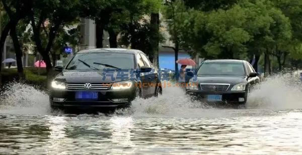 汽車涉水熄火能重啟嗎