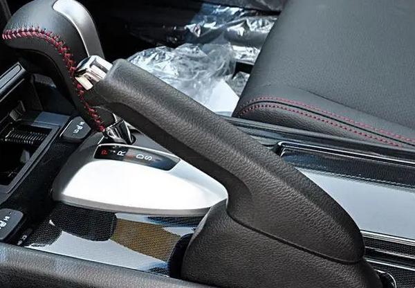 手剎拉高了放不下去了按鍵按不動