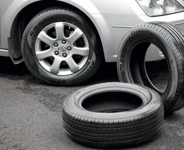 小汽車輪胎什么時候需要更換