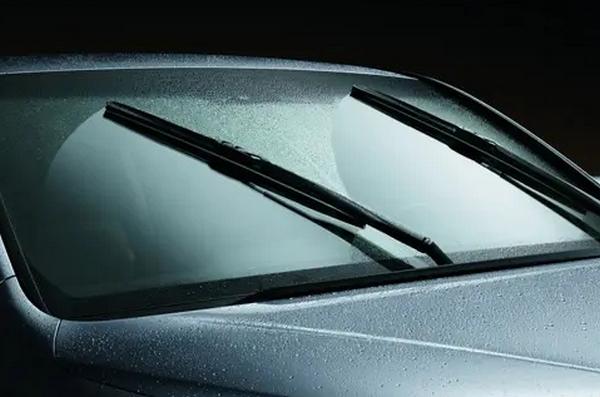 冬天雨刮器嘎嘎響怎么辦