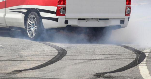 點剎車是什么意思